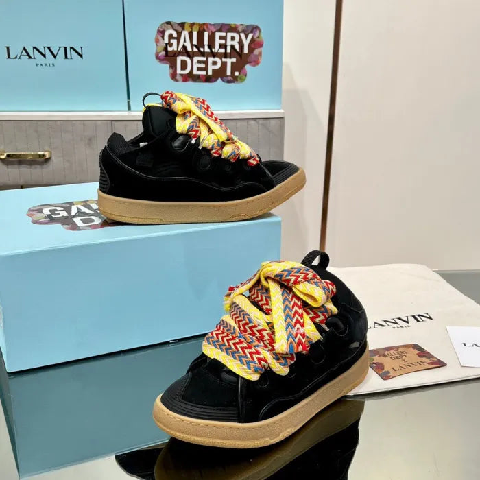 L - SNEAKERS