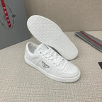P - SNEAKERS
