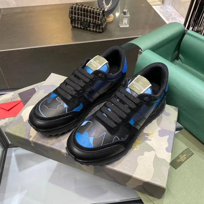 V - SNEAKERS