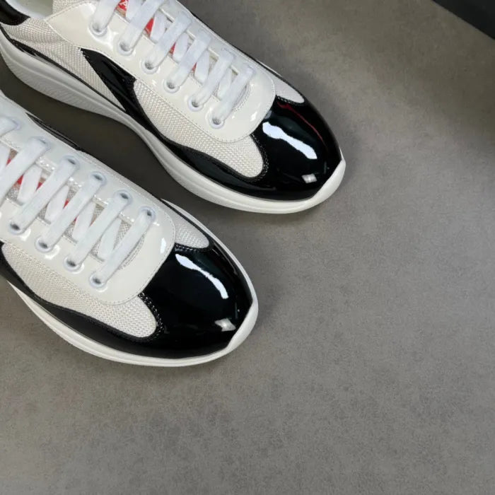 P - SNEAKERS