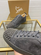 C - SNEAKERS
