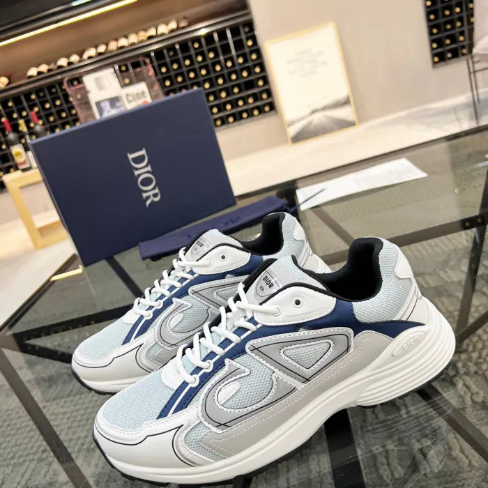 B - SNEAKERS
