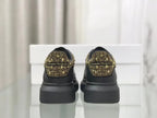 A - SNEAKERS