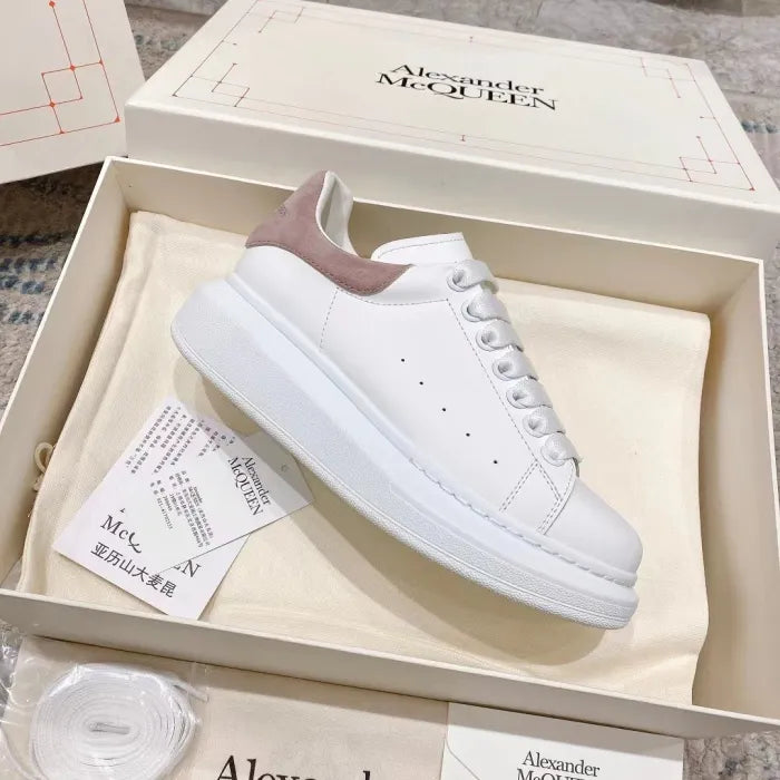 A - SNEAKERS
