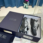 D - SNEAKERS