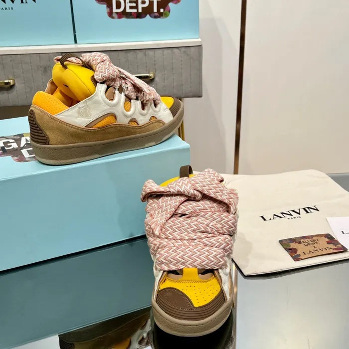 L - SNEAKERS