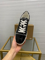C - SNEAKERS
