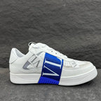 V - SNEAKERS