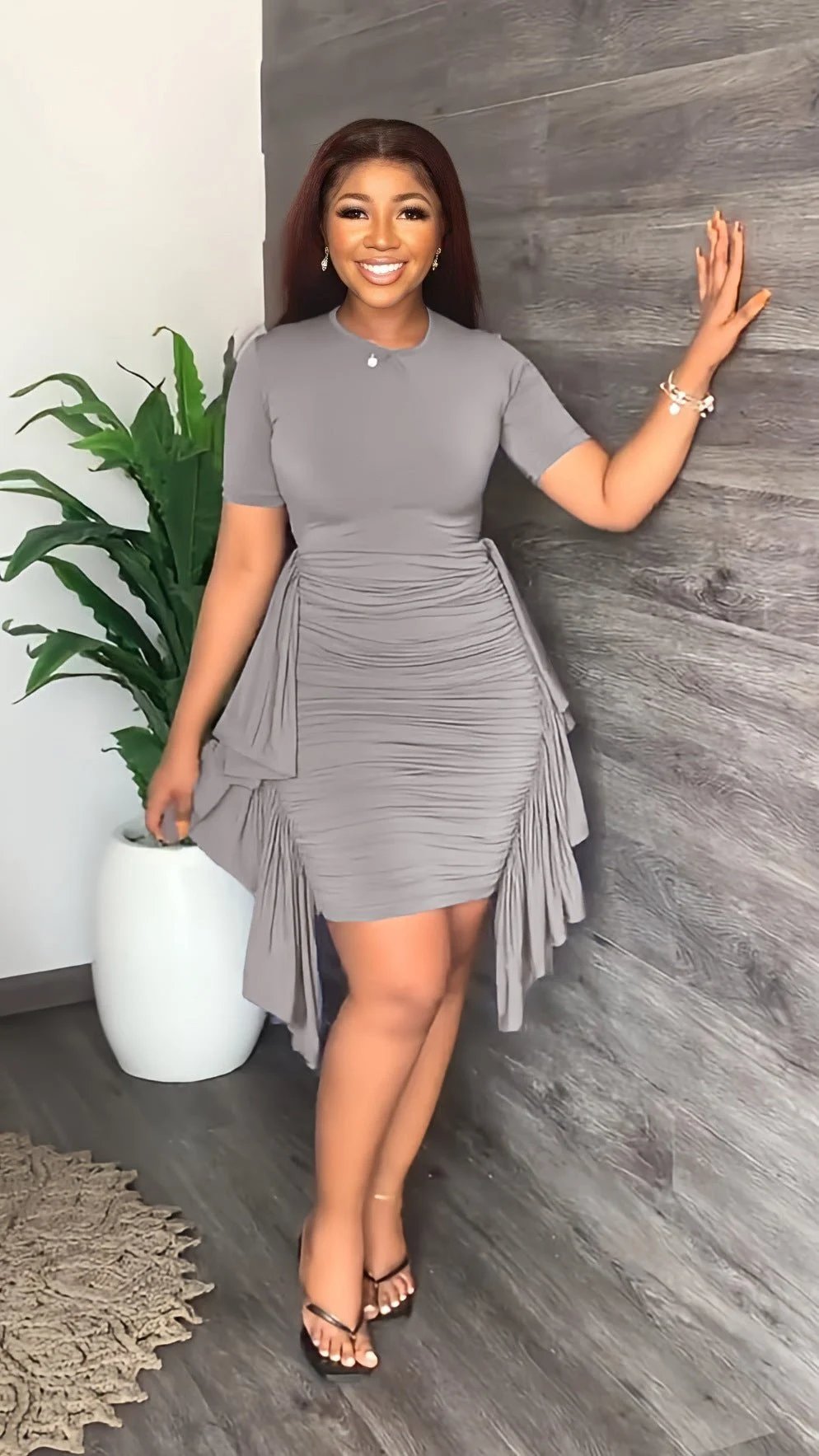 e??￥49%OFF e???Round Neck Short Sleeve Irregular Ruffle Midi Dresses